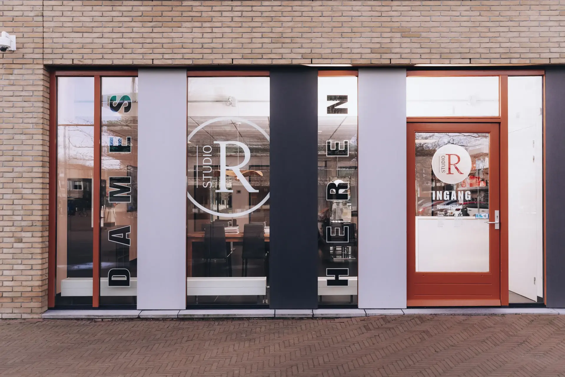 Kapper Studio R 23